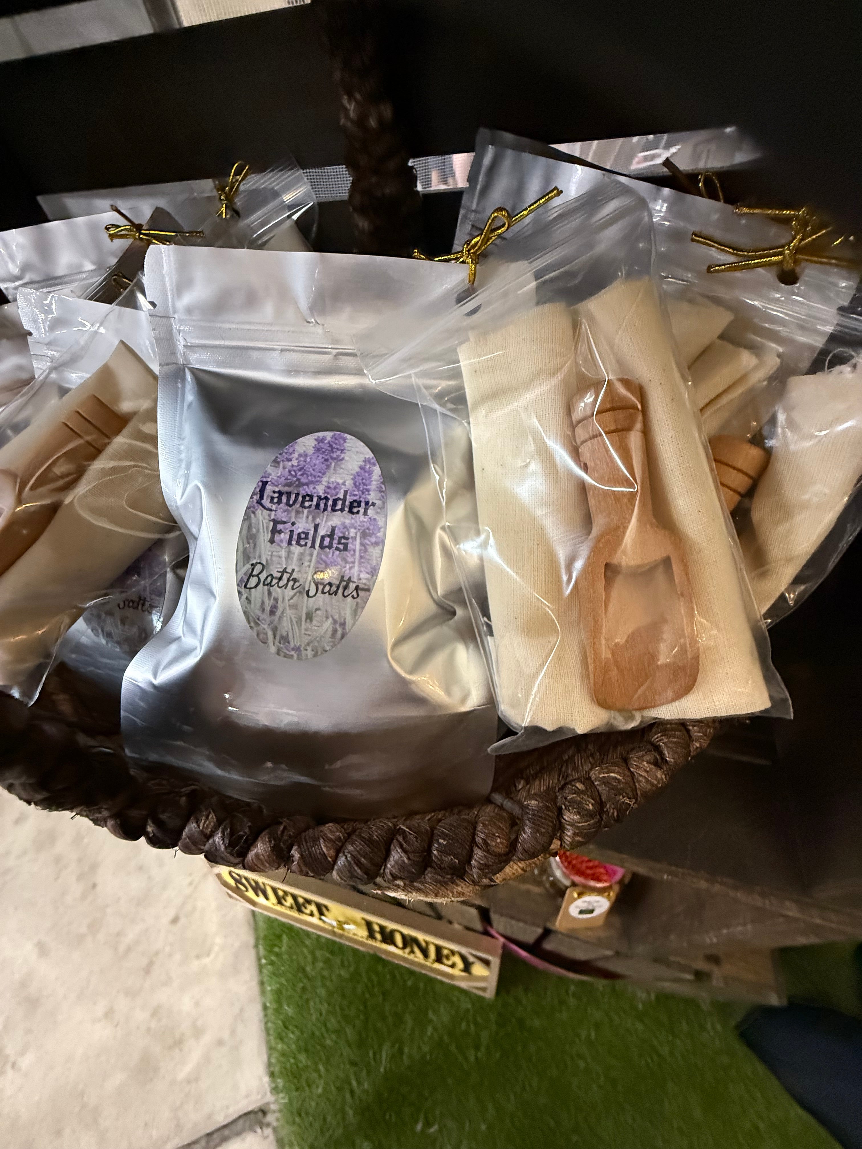 Bath Salts  in Mylar Bag w/Wooden Scoop
